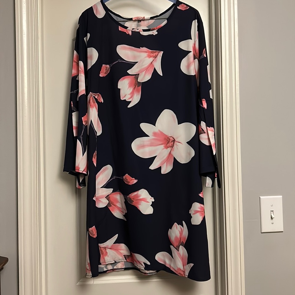 Multi color dress blue pink tan, mid length